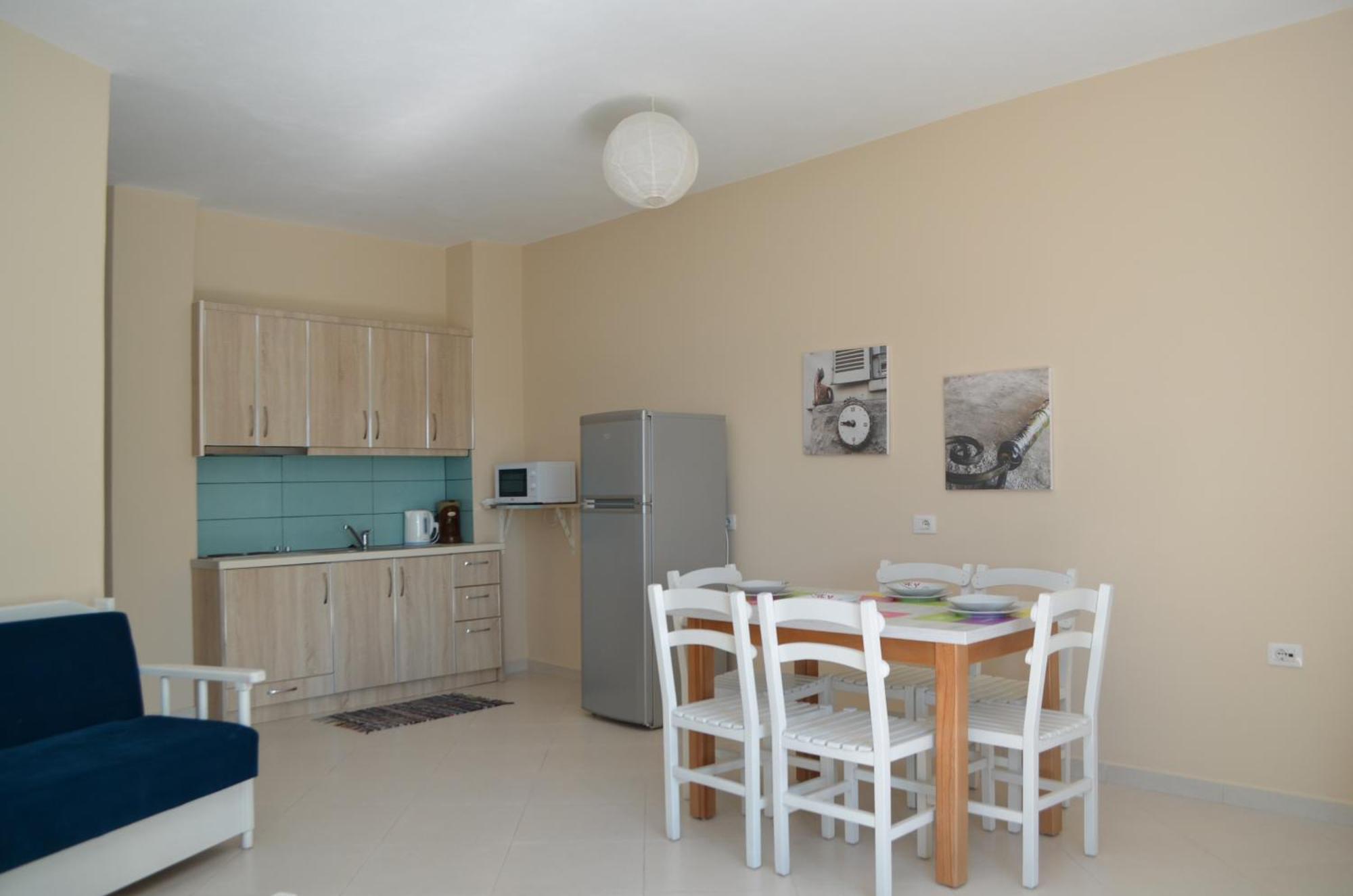 Sunset Penthouse Apartment Sarande